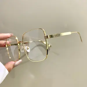 [Stylish Metal Eyewear] Stylish Metal Eyewear | Oversized Chic Glasses for Men & Women with PC Lenses