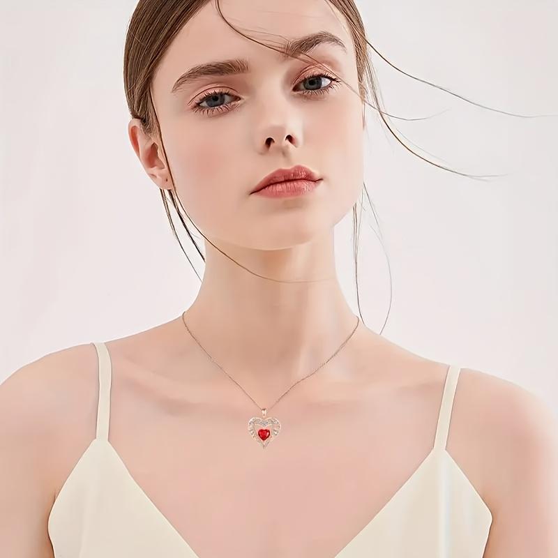 New Heart-Shaped Necklace Gift Box — Women's Versatile Double-Heart Pendant & Clavicle Chain — The Perfect Gift for Mother's Day or Valentine's Day