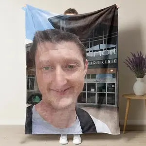 Daniel Larson Selfie Abstract Funny Throw Blanket Daniel Larson Funny Blanket Sofa Bed Blanket Father's Day, Thanksgiving, Children's Day, Holiday Gifts for Children and Family