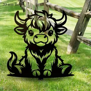 Cute Highland Cow Garden Stake Decoration, 2D Simple Style Hollow Out Design, Outdoor Lawn Art, Small Gift, Holiday Decor, 35cm/13.8 Inches