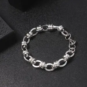 1 Pc Vintage Fashionable Creative Line Texture Round Ring Cuban Chain Men's Stainless Steel Bracelet, Perfect Holiday Gift for Family, Friends, and Couples, Suitable for Hip-hop and Rock Friends' Gatherings As An Accessory