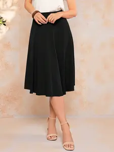 Amorya Solid Flare Hem Skirt