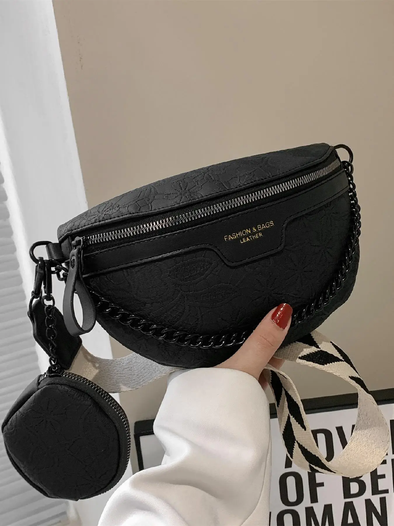 Women's 2 in 1 Fashion Chain Decor Fanny Pack & with Coin Purse, Elegant Trendy Floral Embossed Chest Bag, Matching Zipper Bum Bag with Adjustable Str