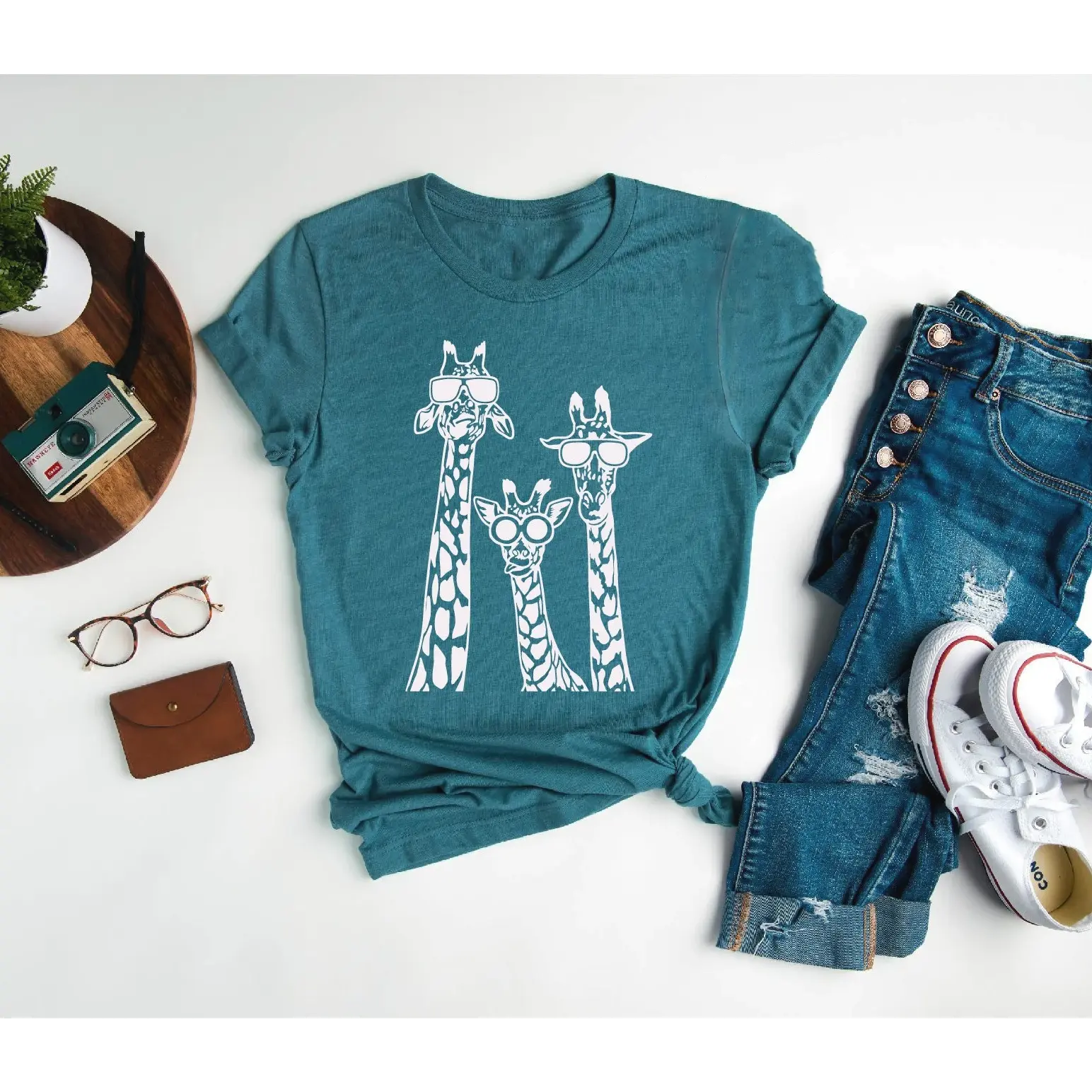Unisex Giraffe Graphic T-shirt, Cute Animal Print Tee, Funny Casual Style Shirt, Everyday Gift Idea
