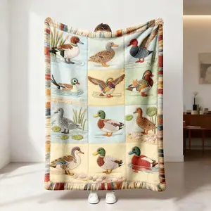 1 piece of water duck reed wetland theme blanket, green head water duck, reed, water-pattern element flannel blanket suitable for sofa bedroom travel and other occasions soft skin-friendly blanket Decorative Giftable Blankets Animal Blankets