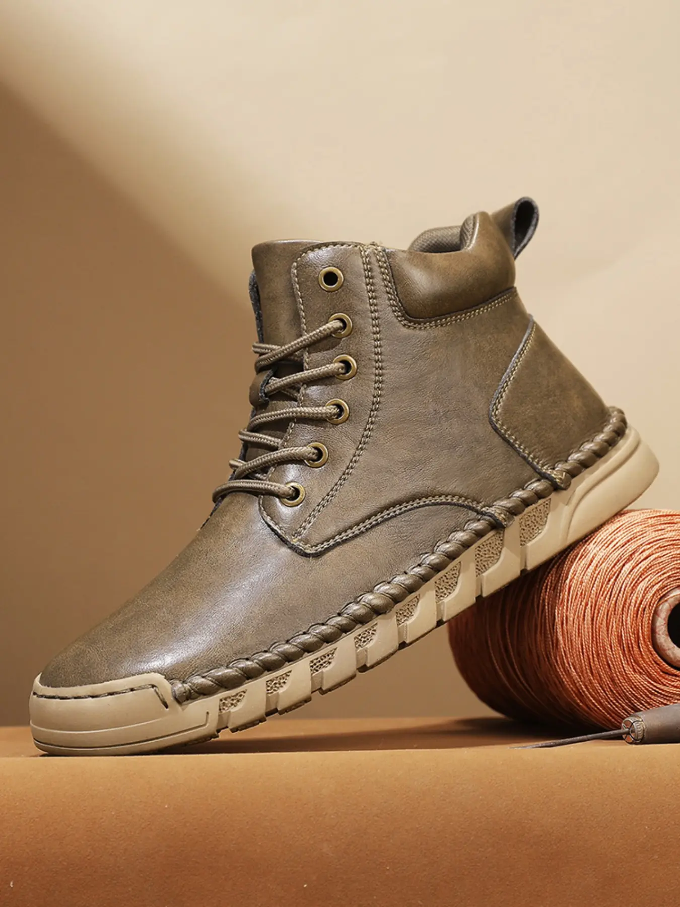 Men's Handmade Leather Mid-Calf Casual Boots, Fashionable Versatile Rubber Sole, Anti-Slip Wear-Resistant, Ideal for Fall & Winter Outdoor Activities, Footwear