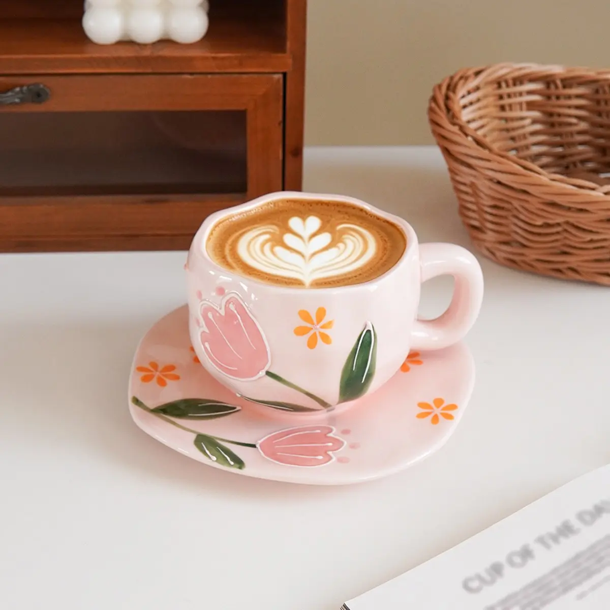 Tulip Embossed Ceramic Coffee Cup and Saucer Set, Coffee Drinkware, Ceramic Beverage Cup, Hand-Painted 3D Ceramic, Home Decor, Party, Breakfast, Afternoon Tea, Gift