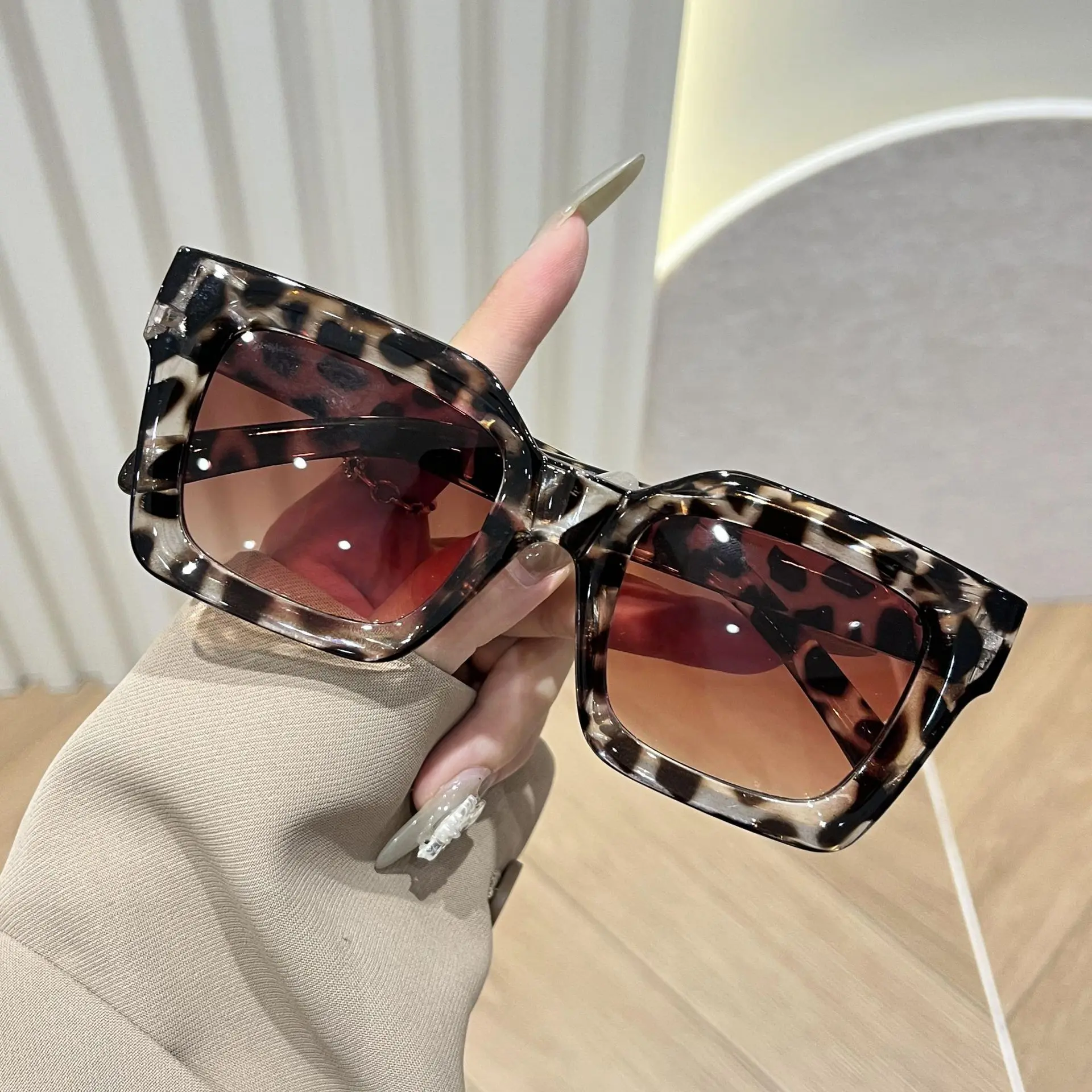 White Leopard Pattern Double Tea Slices