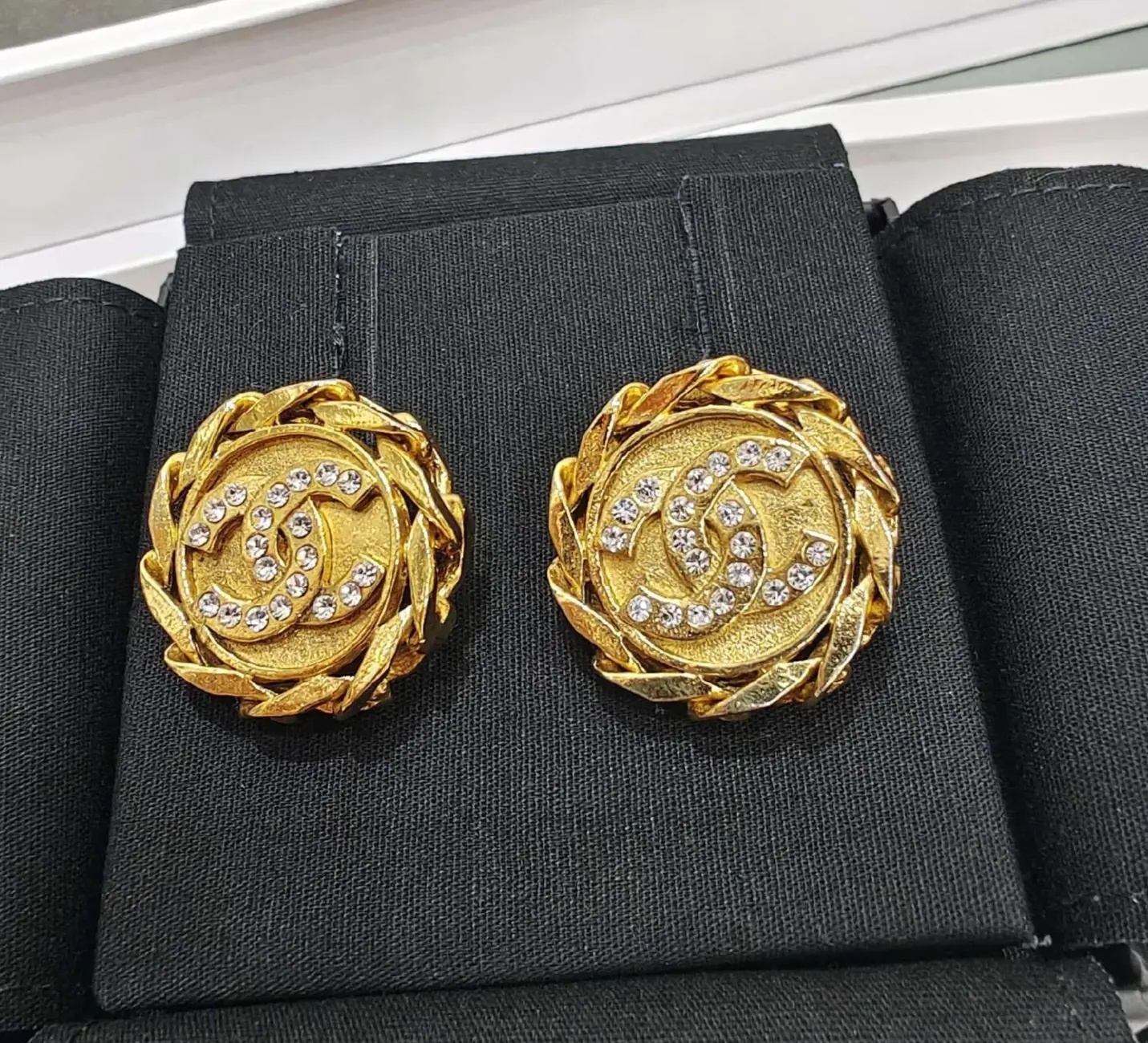 Pre-owned Chanel Round Gold Tone Earrings with Crystal CC Logo