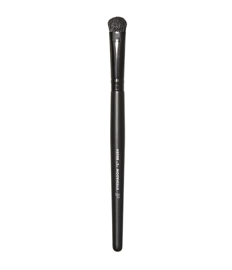 e.l.f. Eyeshadow "C" Brush, Curved Eyeshadow Brush For Blending & Diffusing, Helps Create The Perfect Smoky Eye, Vegan & Cruelty-Free