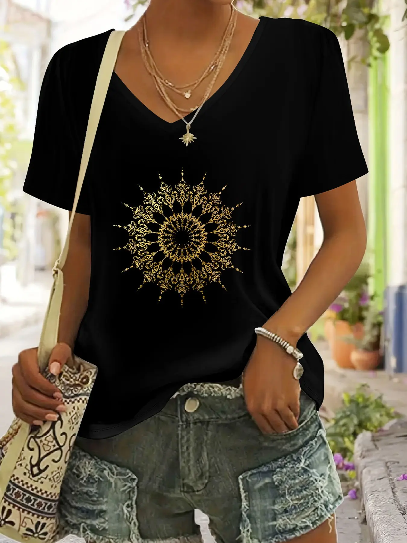 Women's Mandala Print V-Neck Short Sleeve Fitted T-Shirt, Casual Everyday Spring Summer Clothing, Multi-Purpose Layering Piece, Comfortable Shirt