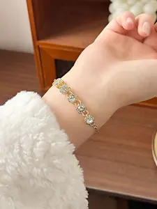 Sparkly Rhinestone Bracelet, Adjustable Crystal Slider Chain, Elegant Jewelry for Daily Wear & Perfect Gift Idea