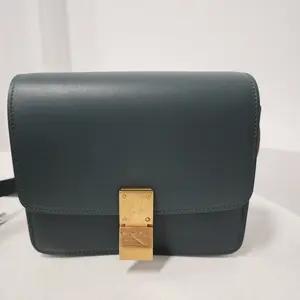 Pre-owned Celine Calfskin Shoulder Bags Box Green Shoulder Bag T ZY0000295687