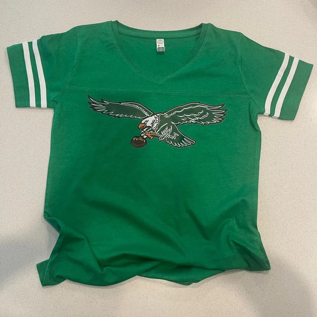 Eagles Kelly Green women’s tee