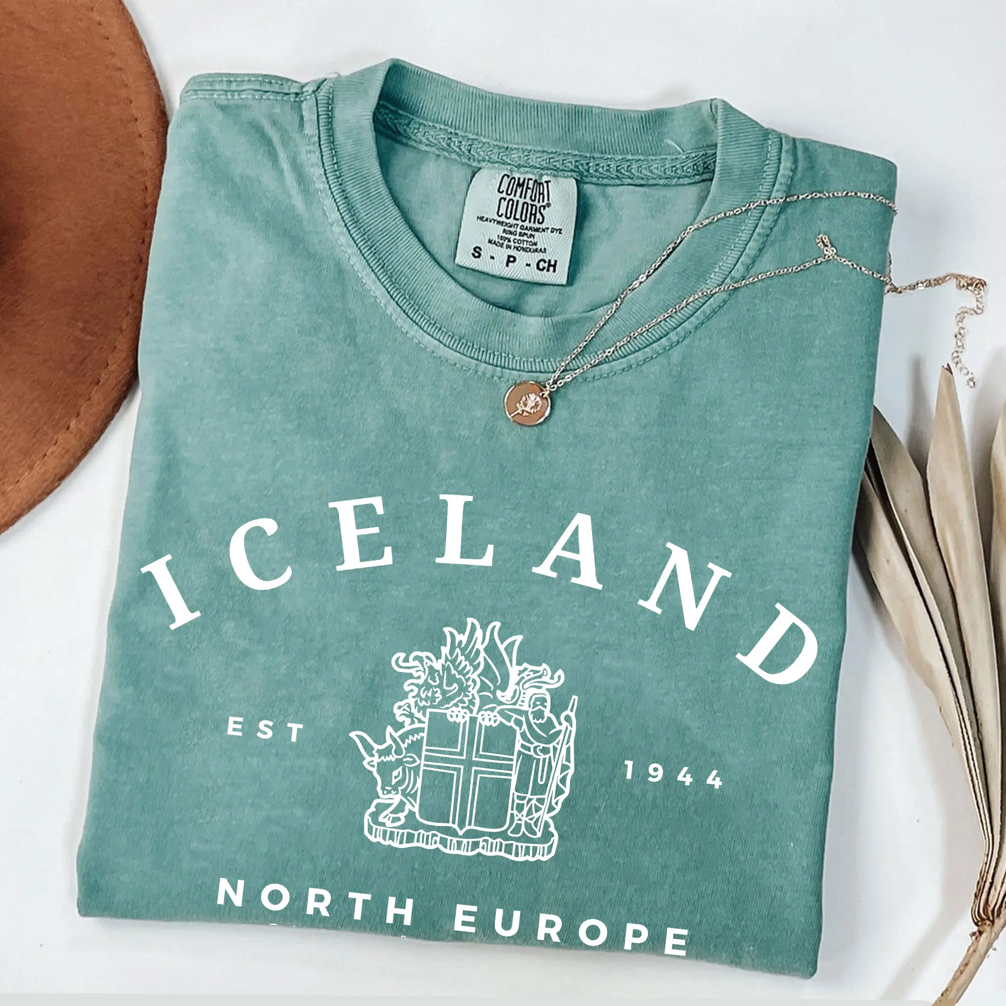 Comfort Colors Iceland Shirt, Vintage Apparel Women Clothing Vacation Trip Gift Flag