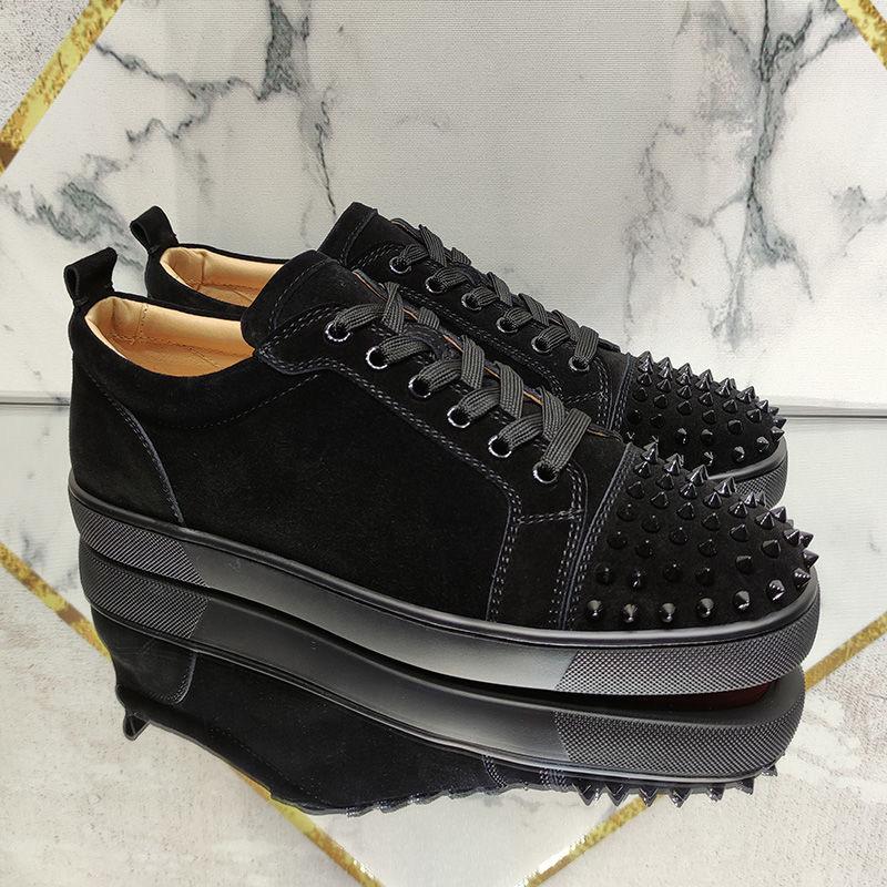 Men's low cut black rivet casual, luxurious, multifunctional, comfortable, and fashionable red soled sports shoes