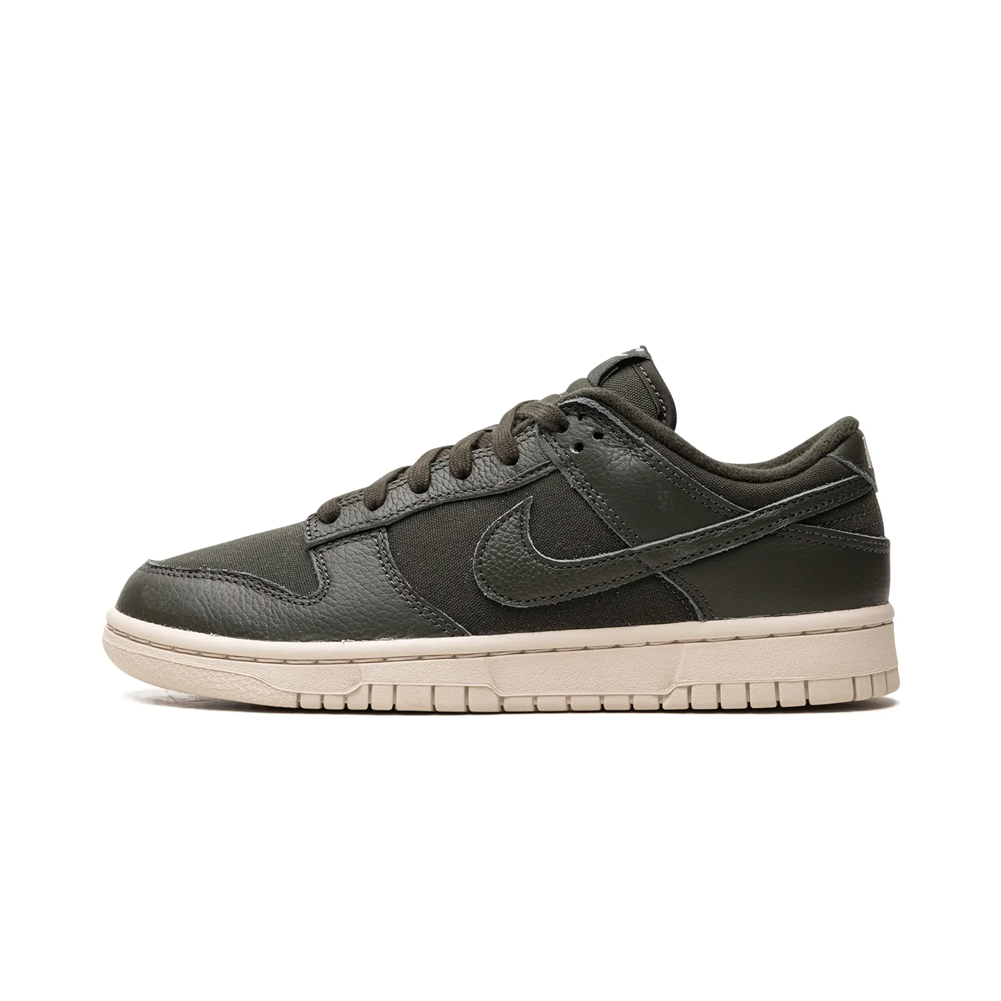 Dunk Low PRM "Sequoia" DZ2538 300