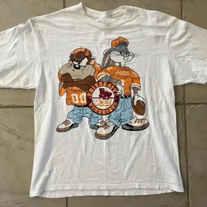 Tennessee Volunteers Looney Tunes Retro Shirt
