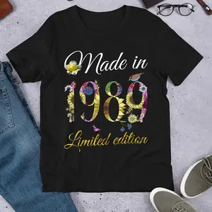 GILDAN Vintage 1989 Crewneck T-shirt for Men - Soft Cotton Screen Print Short Sleeve Casual Top - Fabric Menswear