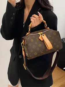 2026 New Retro Fashion Boston Bag Stylish Pillow Bag Versatile Shoulder Crossbody Bag High-end Handbag, Perfect for Work Commuting, Travel, and Attending Parties.