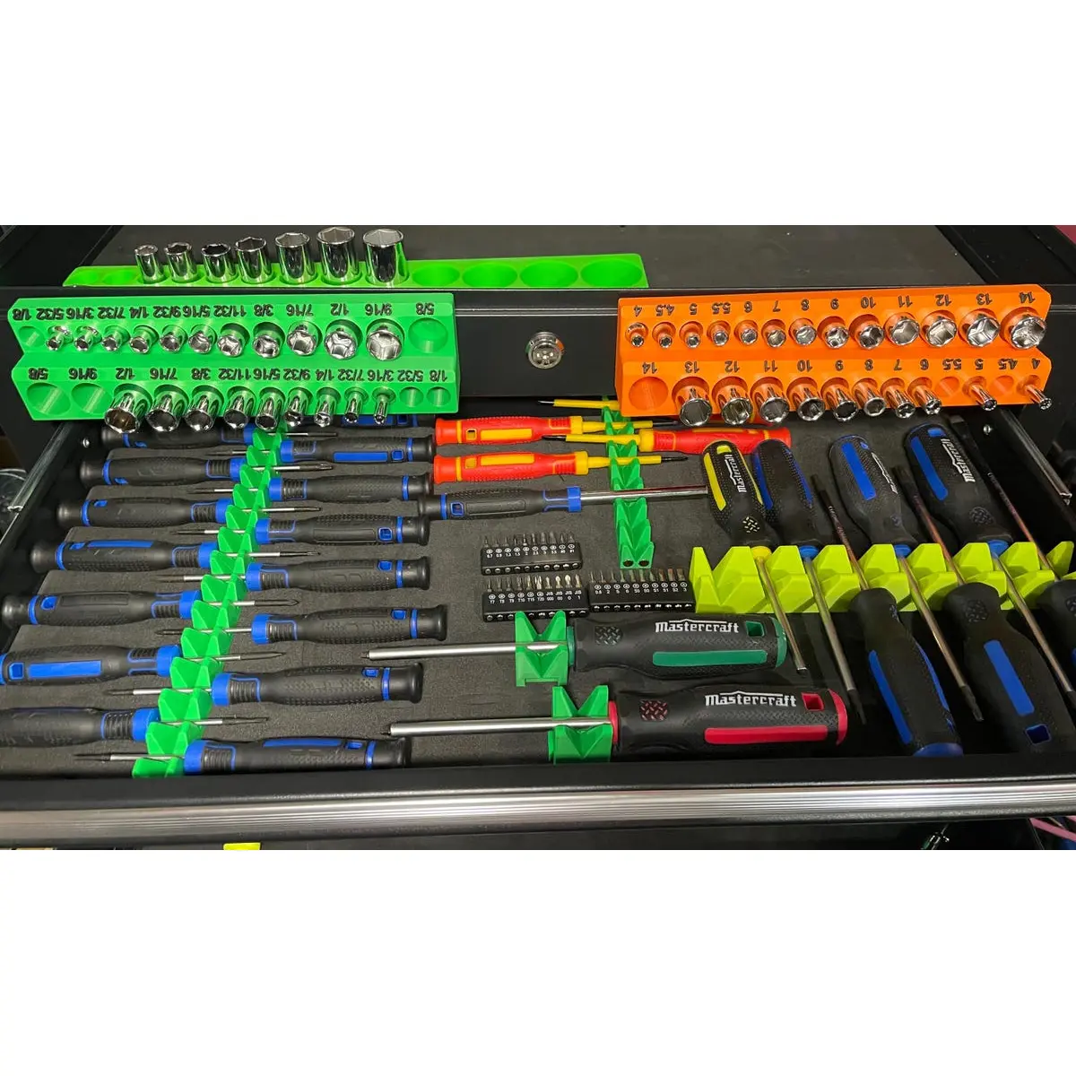 Multi-Size Screwdriver Holder With Magnetic Options, Organize Your Tools In Style!