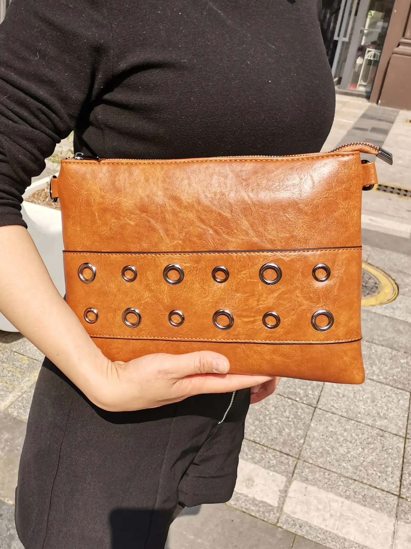Women's Fashion Rivet Envelope Clutch Bag PU Leather Crossbody Shoulder Handbag Wristlet Purse, Stylish and Versatile Accessory