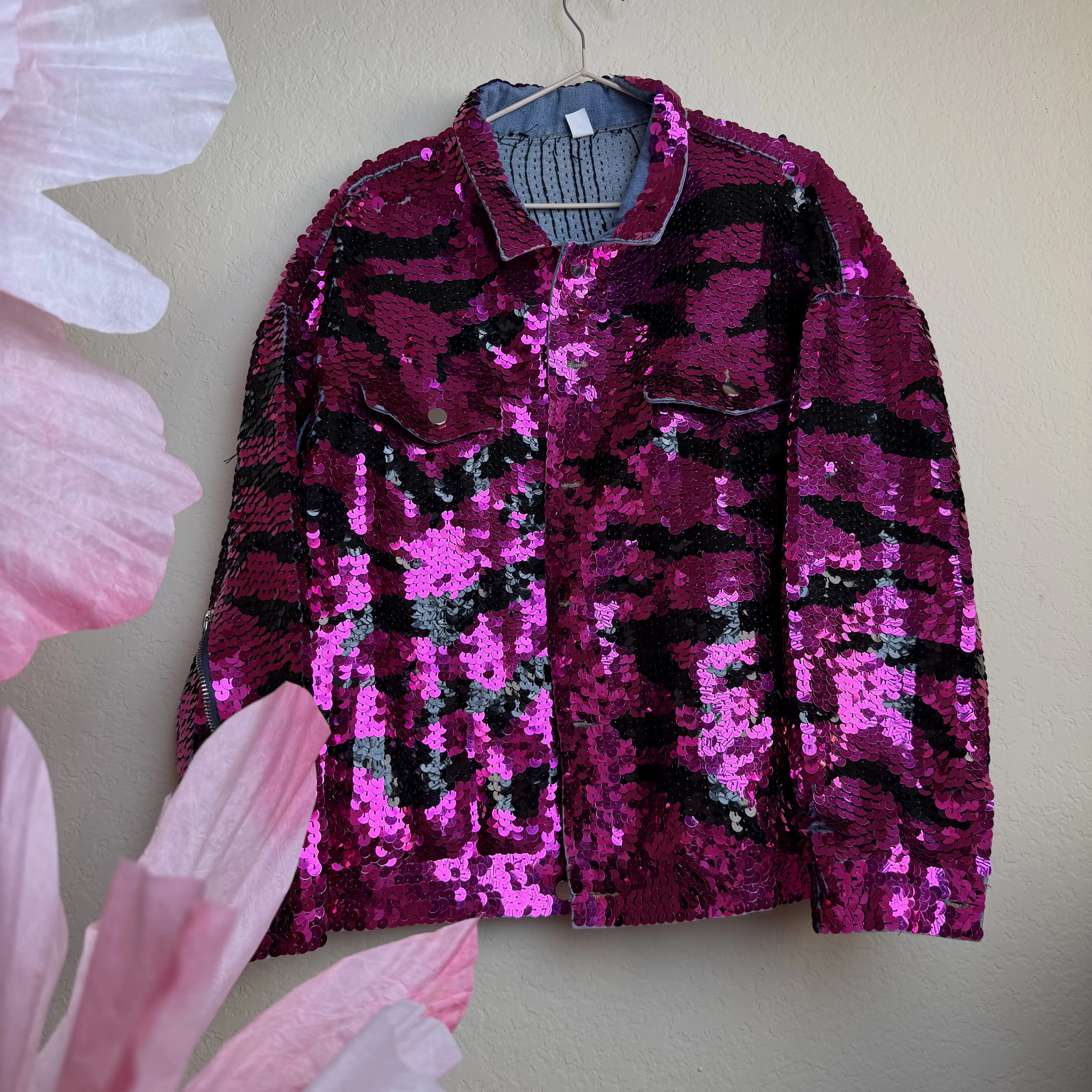 #157 Luna Sparkle Stylish Jacket in Vibrant Pink Sequins with Black Accents for Festive Outfits