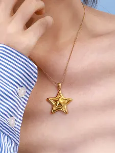 Ladies Necklace Set Color Blocked Glossy Geometric Five Pointed Star Stainless Steel 18k Gold Plated Waterproof And Anti Allergy Modern Minimalist Casual Elegant Jewelry Star Shine Necklace