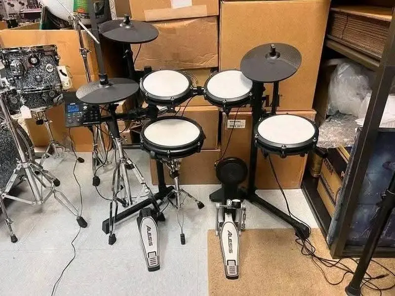 Nitro Max 8 Piece Mesh Bluetooth Electronic Drum Kit Nitro Max 8 Piece Mesh Bluetooth Electronic Drum Kit