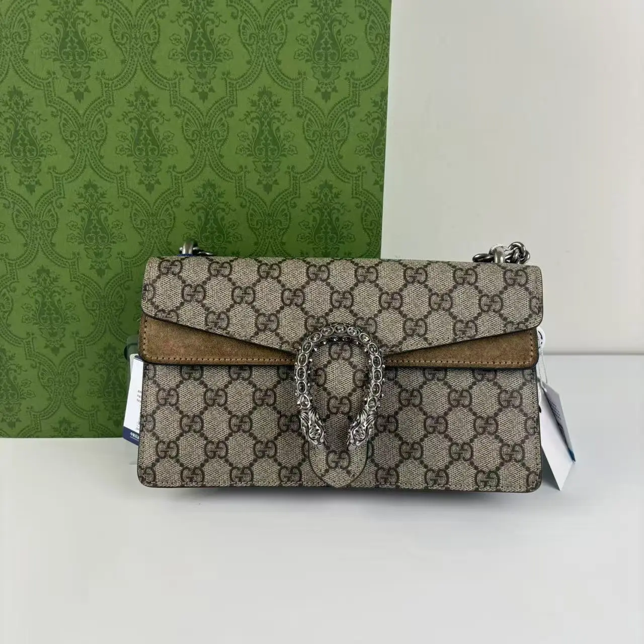 Pre-owned GUCCI Dionysus Small GG Supreme Shoulder Bag