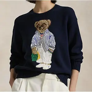 Knitted Embroidered Bear Heavy Craft Woven Flower Round Neck Long Sleeve Pullover Loose Fit Halloween Women's Graphic Knit Sweatshirt with Hood Scoop Neck Lace Crop Camisole Sleeveless Solid Crew Neck Crop Top lady clothes hoodie white Knitwear Womenswear