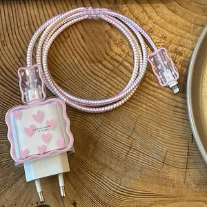 Cute Heart Pattern Charger & Data Cable Protective Case, Charger & Data Cable Protective Cover, Phone Accessories for iPhone 35W Charger European Standard Charging Cellphone Protection