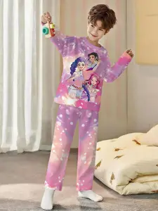 Starlight Idol Boy Group 2-piece boys' digital printed long-sleeve pajamas with long sleep pants, made of flame-retardant fabric. A stylish, trendy, casual, comfortable and soft pajama set, suitable for sleeping and home leisure. 100% polyester, suitable