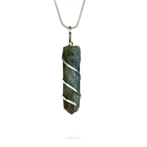 AYANA Labradorite Pendant for Intuition, Transformation & Aura Protection – Third Eye Chakra Crystal Necklace, Ideal for Scorpio & Leo Spiritual Energy