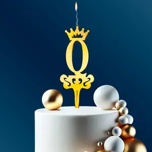 LETTER 'Q' Food-Safe Gold Cake Topper Candle – Elegant and Reusable Decoration for Birthdays, Astrology-Themed Parties, and Celebrations