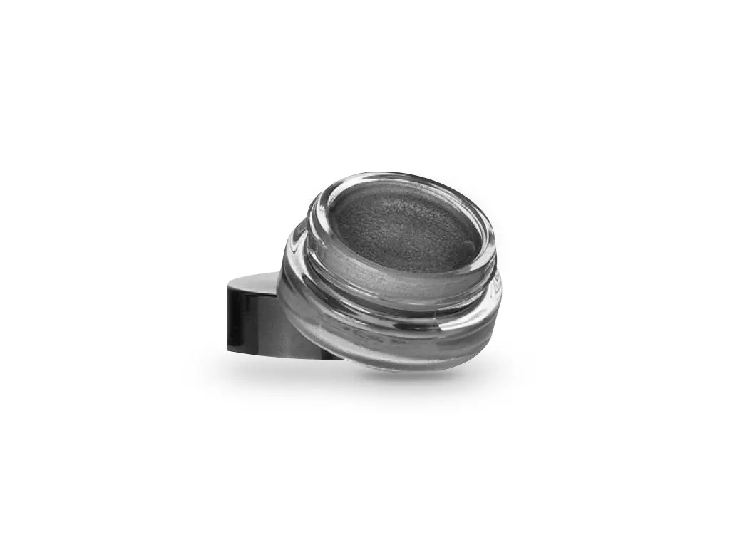 Get the Perfect Smoky Eye Look with Ashes Cream Eyeshadow