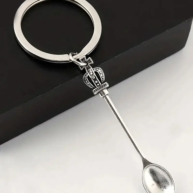 Silver Color Crown Spoon Keychain, Charming Handbag Pendant, Simple Metal Key Ring, for Bags Cars Phones, Creative Gift for Mom Friends, Stylish Keychain, Keyring, Bag Key Accessory