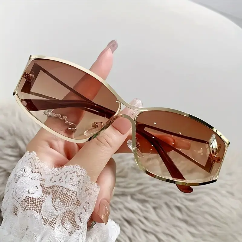 Y2k Style Hollow Out Designed Sunglasses, Trendy Beach Eyewear, Fashion Large Frames Accessories for Parties Outdoor Activities Everyday Use