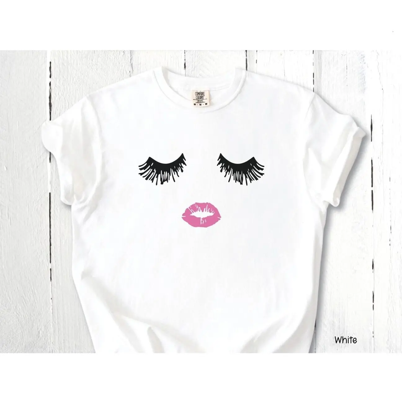 Comfort Color Tshirt - Minimalist Lash and Lips T-Shirt, Feminine Aesthetic Makeup Face Tee, Cute Girly Graphic Top, Beauty Lover Gift, Chic Stylish Outfit, Christmas Gift for Her