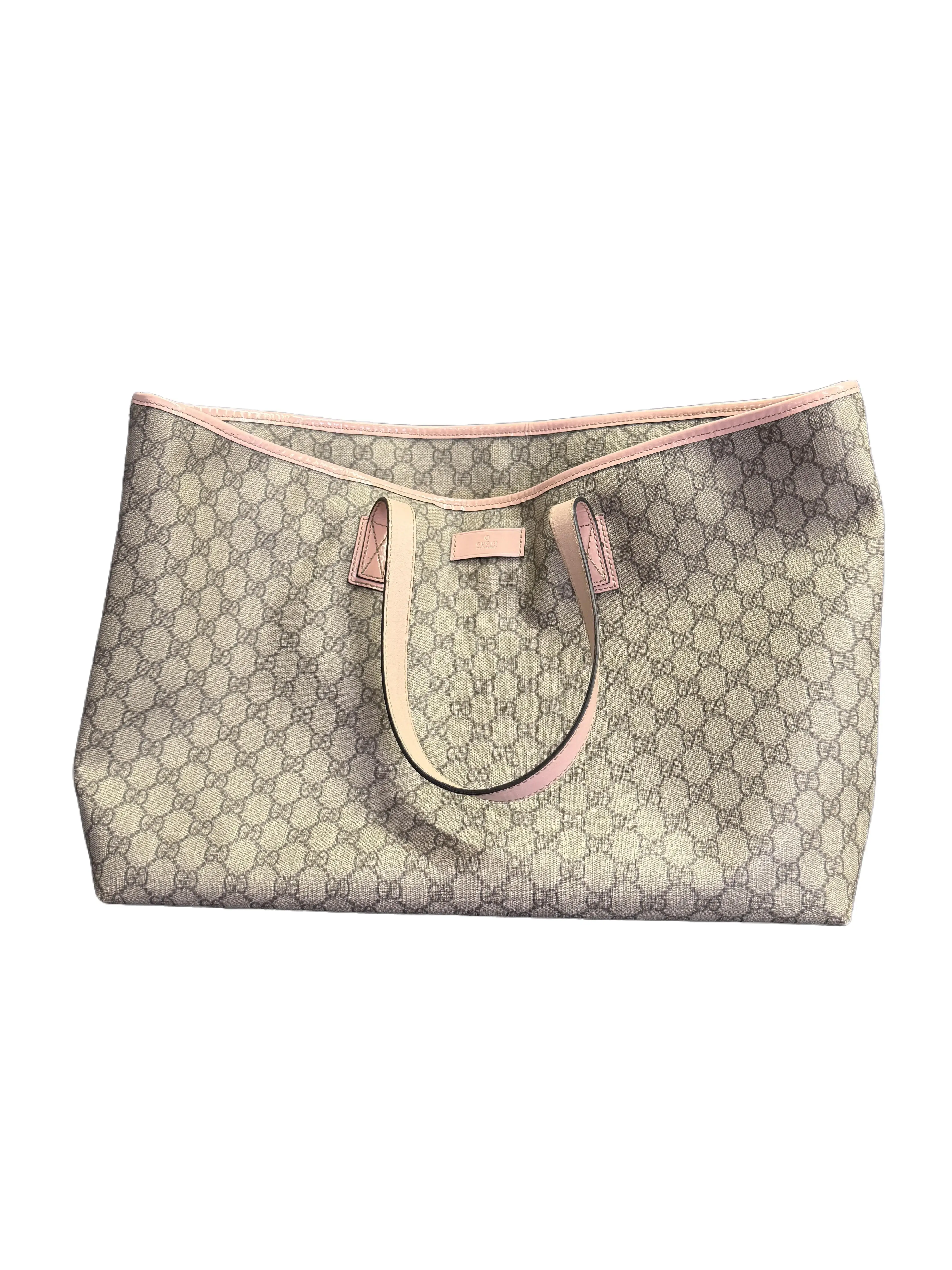 Pre-owned GUCCI GG Supreme Tote – The Ultimate Everyday Carryall!