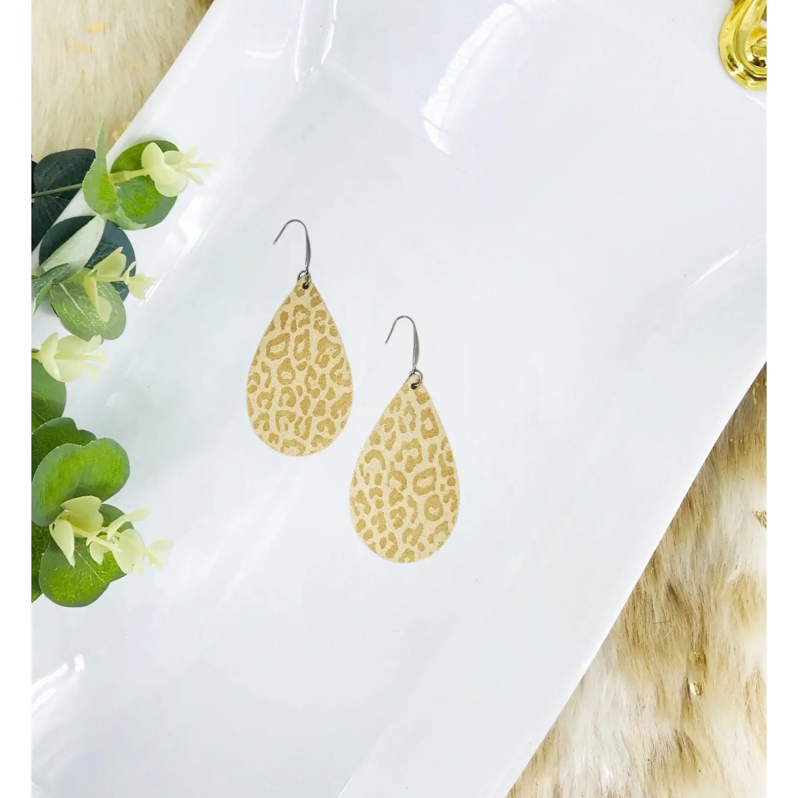 Beige Leopard Leather Earrings - E19-2899