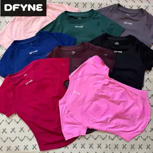DFYNE's new short-sleeved shirt: Made of high-strength seamless nylon fabric, it's incredibly stretchy and perfect for yoga and workouts.