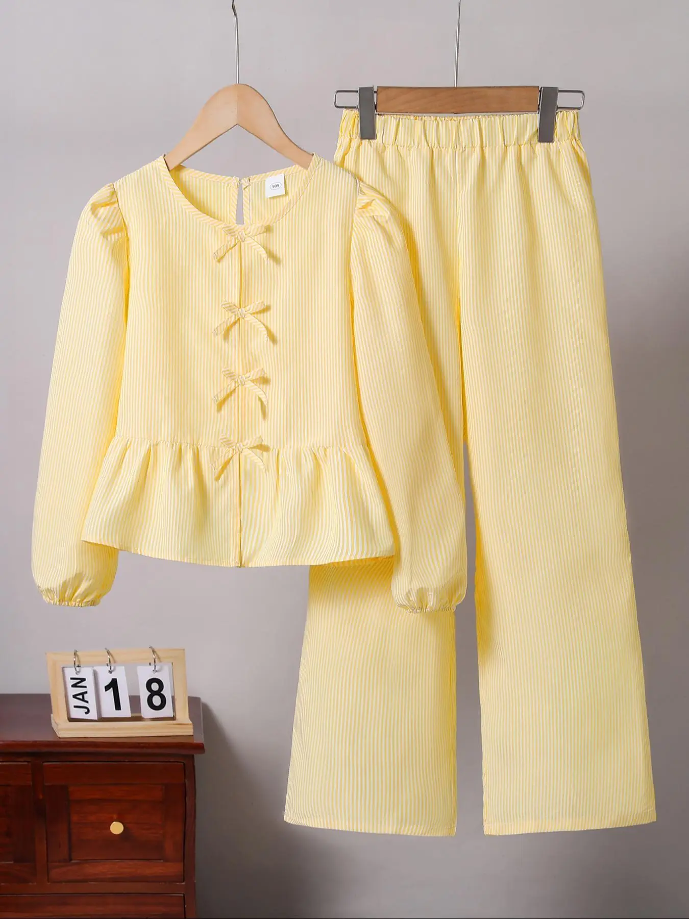 Toddler Girl's Striped Print Lettuce Trim Top & Pants Two-Piece Set, Casual Long Sleeve Top & Trousers 2 Piece Set for Daily Wear, Kids Clothes for Al