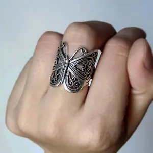Vintage Butterfly Wrap Rings Gold Metal Butterfly Rings Adjustable Butterfly Finger Rings Adjustable Butterfly Knuckle Ring Hand Jewelry for Women