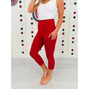 MOCO Exclusive Red Capri Leggings