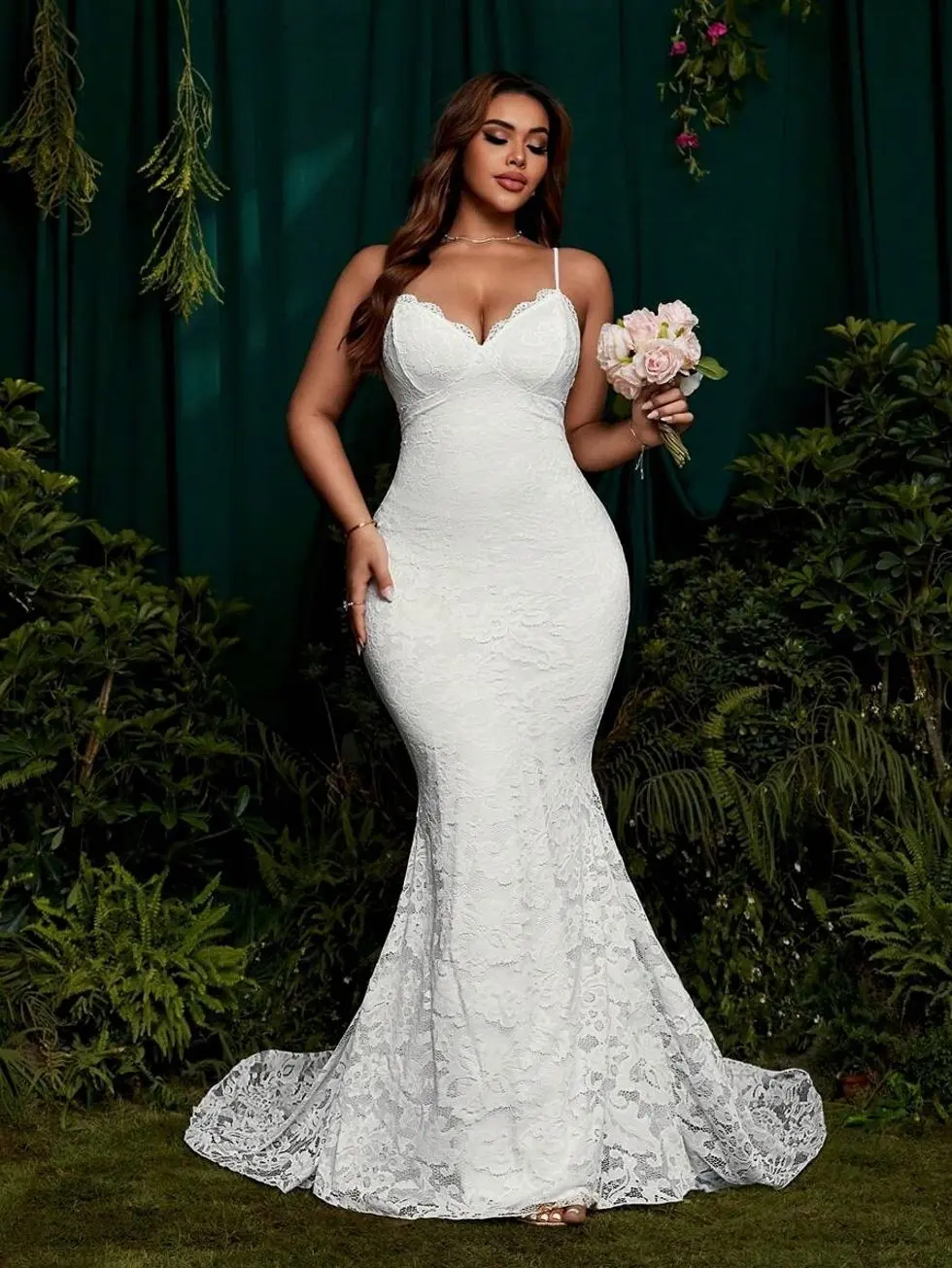 🤍 Plus Size Mermaid Wedding Dress, White Lace Spaghetti Strap Bridal Gown For Weddings, Ceremonies And Elegant Bridal Style.