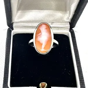 Vintage 14k White Gold Carved Ballerina Silhouette Agate Ring Size 7.5 - Romantic Classic Design