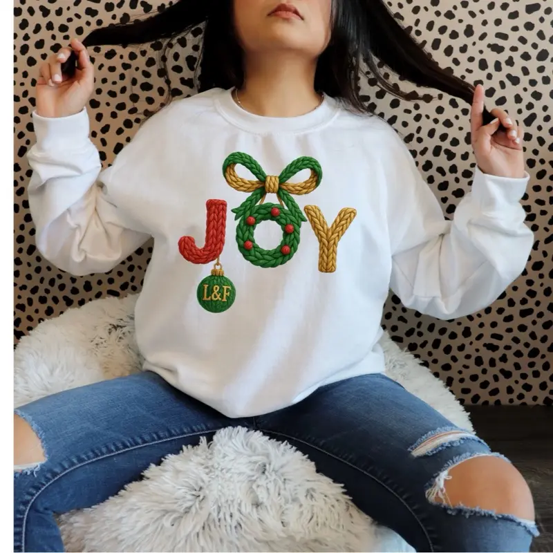 Suéter Joy Temporada Navideña con Diseño de Corona Verde y Rojo para Celebraciones Festivas