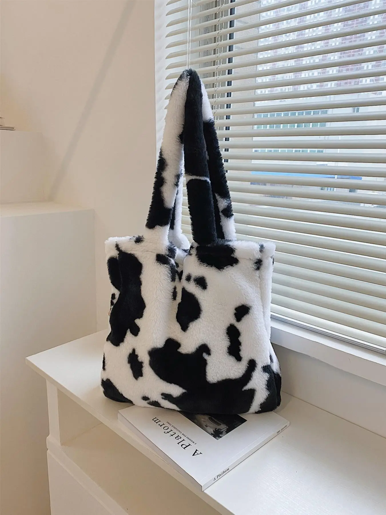 Women's Fashion Two Tone Cow & Heart Print Fluffy Tote Bag, Fashionable Large Capacity Shoulder Bag for Daily Use, Warm Plush Winter Bag As Gift for W