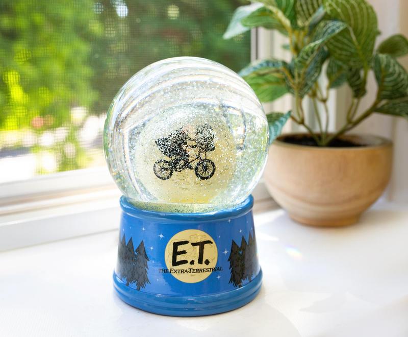 E.T. The Extra-Terrestrial Bike Moon Collectible Snow Globe | 6 Inches Tall